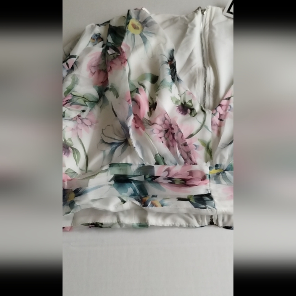 Floral two piece set, long puff sleeve top, and flowy maxi skirt. - Picture 7 of 9